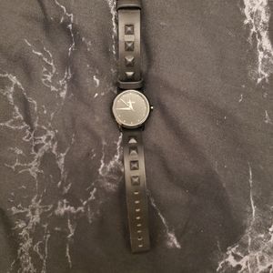 Black Nixon Tiny Watch